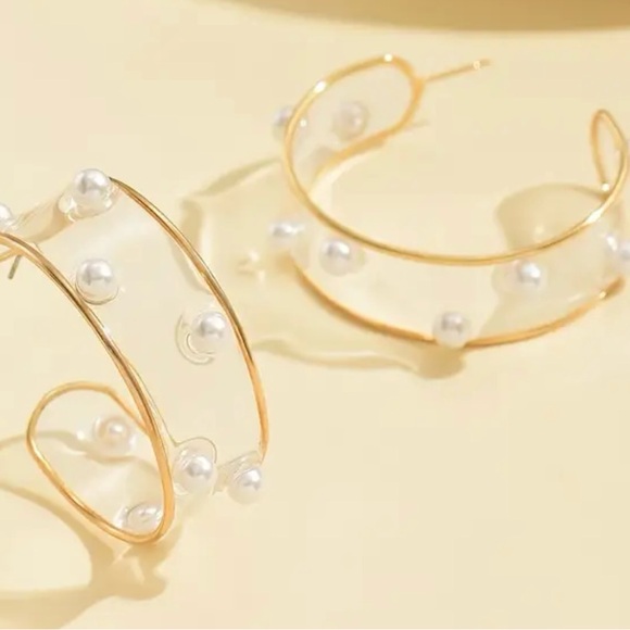 NWOT, acrylic, gold tone and faux pearls modern, open hoop earrings. - Picture 3 of 4
